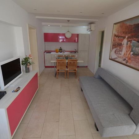 Apartments Karmen Maria Novigrad Istria المظهر الخارجي الصورة