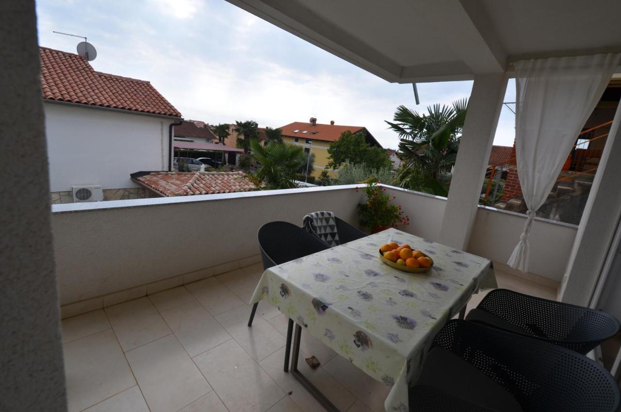 Apartments Karmen Maria Novigrad Istria المظهر الخارجي الصورة